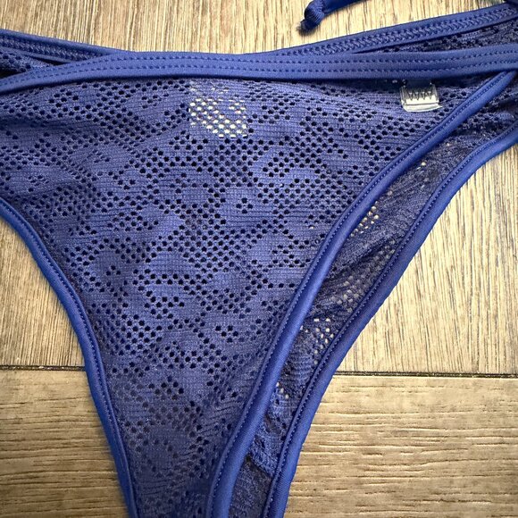 Wicked Weasel Blue Mesh Micro Bikini Set – Crop Top (S) + Scrunch Bottom (M) - Picture 2 of 7